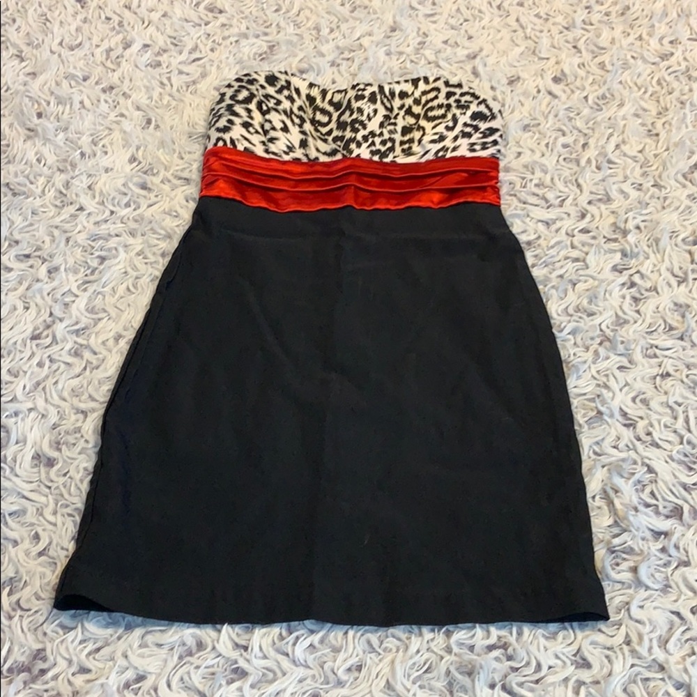 Top 10 black and cheetah dress, red trim at waist